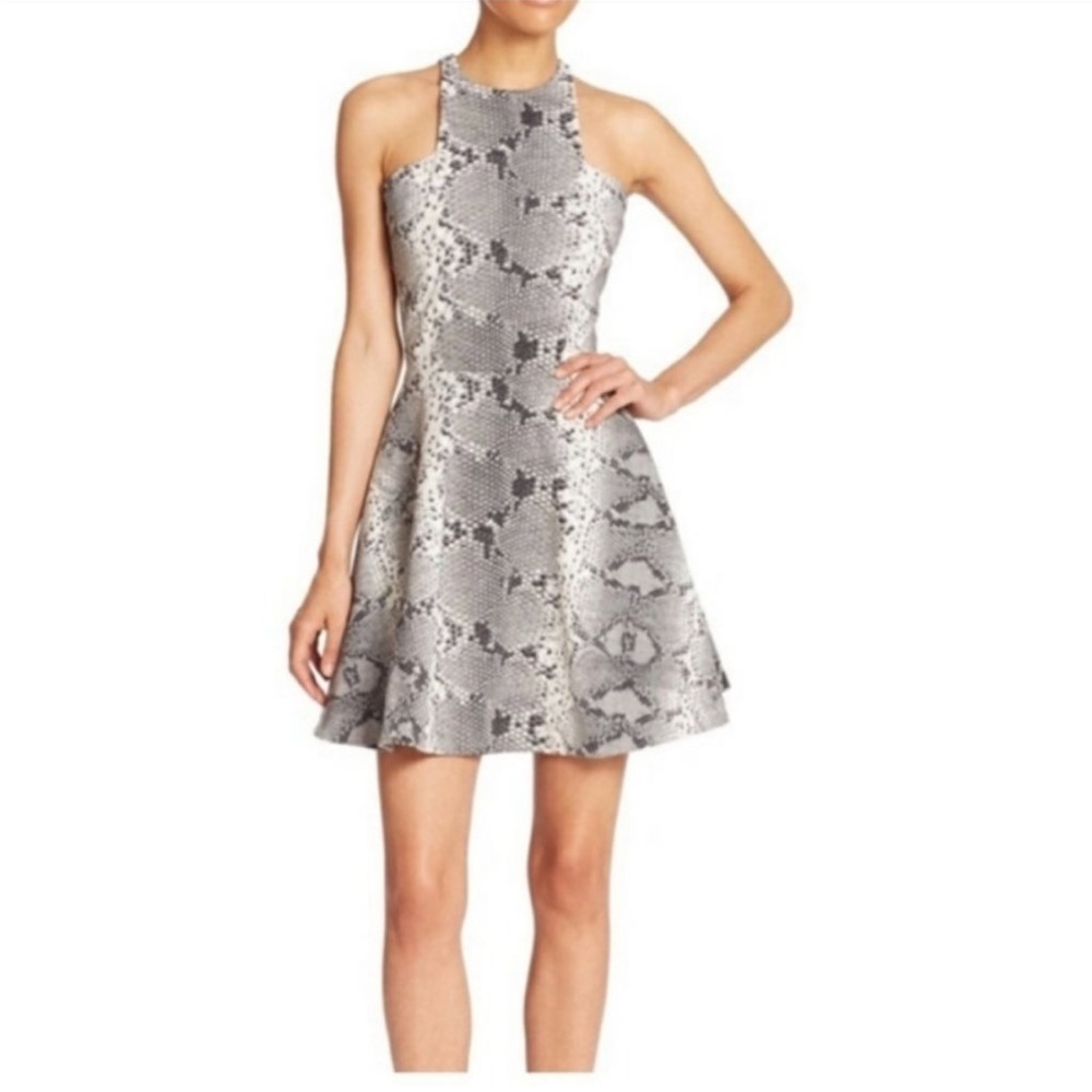 Elizabeth & James Snakeskin Dress 4 Fit Flare Halter Mini Cocktail Gray White
